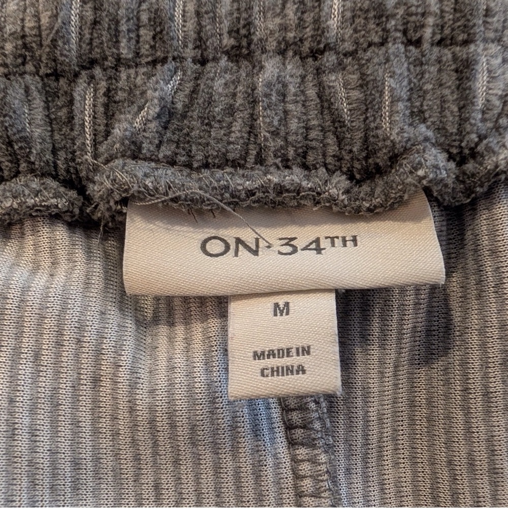 On 34th Matching Set - Picture 5 of 5